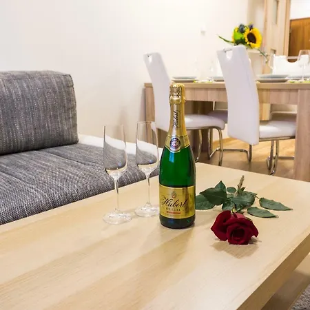 Lomnica Aparthotel 4*